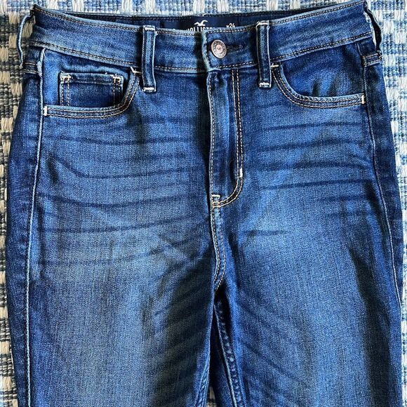 Hollister Women’s 24x30 Highrise Super Skinny Stretch Dark Washed Blue Jeans - Picture 2 of 10